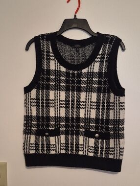 Talbots Black & White Plaid Knit Sleeveless Crewneck Vest Sz M